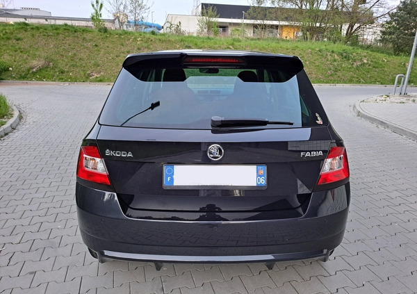 Skoda Fabia cena 47800 przebieg: 111000, rok produkcji 2016 z Szczebrzeszyn małe 497